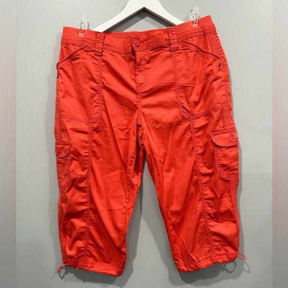 Style & Co. Cargo Capri Pants Women's Size 14P - Picture 1 of 11